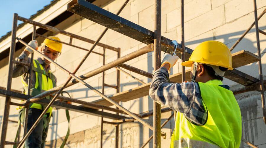 Professional fairlawn roofing services in Lincoln, AR